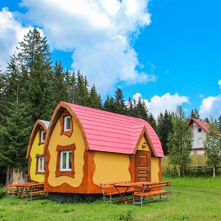 Bungalows Fairy Tale Жабляк Экстерьер фото