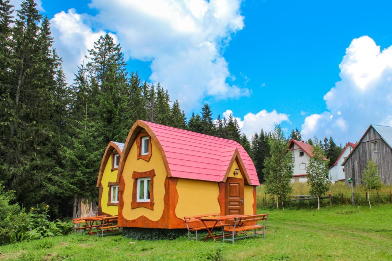 Bungalows Fairy Tale Жабляк Экстерьер фото